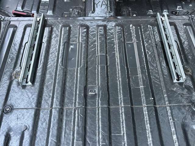 自作シートレール