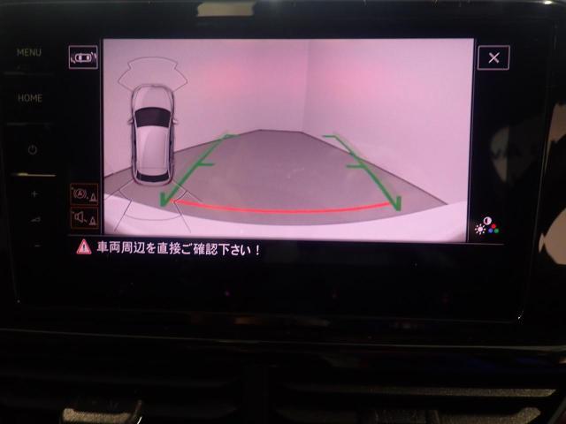バックモニター搭載で車庫入れ安心！バック中の死角部分がモニターに映し出されるので安全性アップ！！