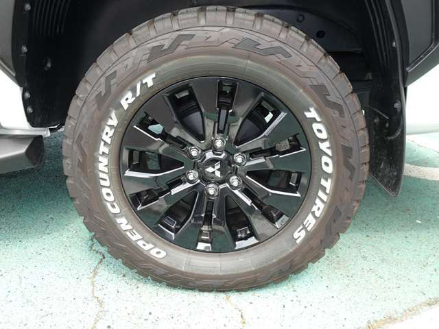 285/70R18