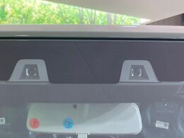 【スズキ　セーフティサポート】走行中に前方の車両等を認識し、衝突しそうな時は警報とブレーキで衝突回避と被害軽減をアシスト。より安全にドライブをお楽しみいただけます。