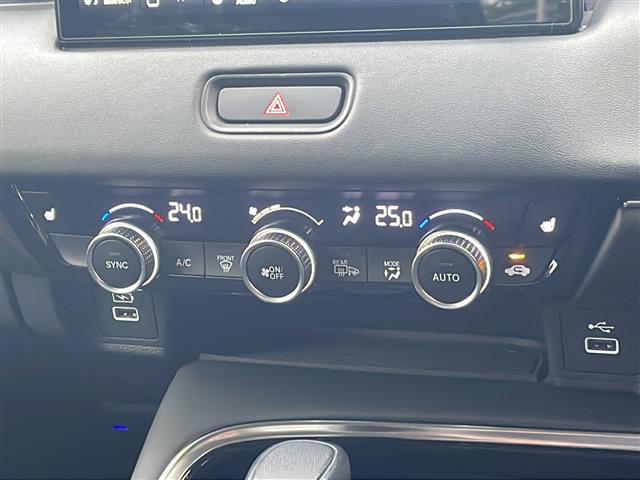 【オートエアコン】車内温度を感知して自動で温度調整をしてくれるのでいつでも快適な車内空間を創り上げます！