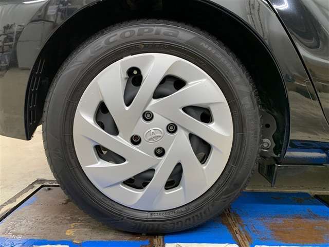 175/65R15インチ　　純正フルホイールキャップ