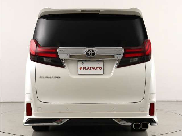 前後ドライブレコーダーもお取り付けできます！安心安全なカーライフには必需品ですね！