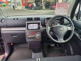 当店でお車をご購入いただき、さらに「有料保証」プランにご加入いただくと、特典としてオイル交換10回分の無料チケットを差し上げます。