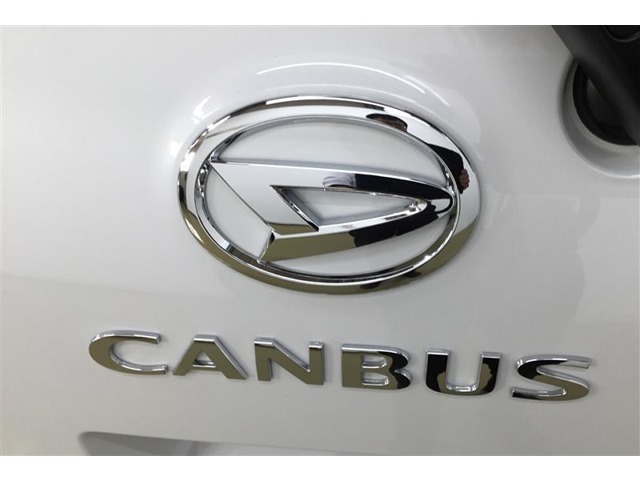 オシャレな車名のエンブレムです！