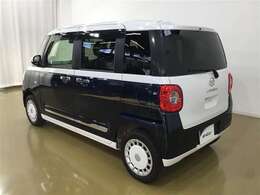 リヤのガラスはプライバシーガラスになっており、スタイルと快適性を兼ね備えた一台です！