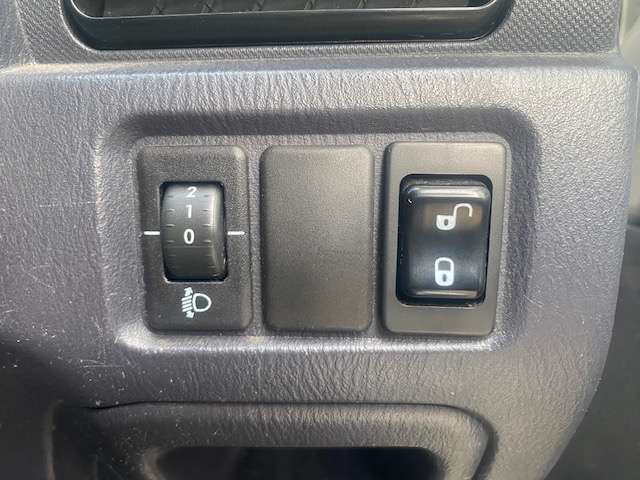 車両に関して、ご不明な点やご質問等ございましたらお気軽にご連絡下さい。無料電話0066-9757-676311までお電話いただけましたら、スタッフがお答えします。よろしくお願いします。