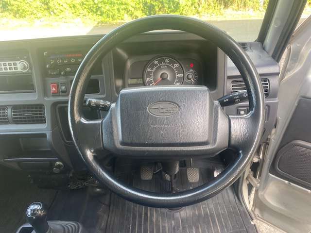 車両に関して、ご不明な点やご質問等ございましたらお気軽にご連絡下さい。無料電話0066-9757-676311までお電話いただけましたら、スタッフがお答えします。よろしくお願いします。