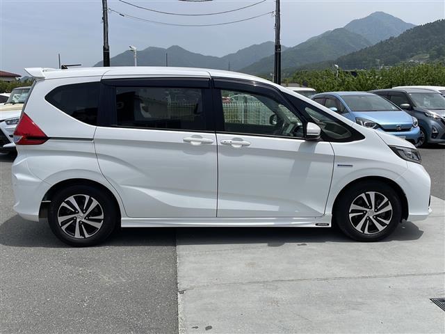 自動車保険の代理店業務も行っております（損保ジャパン日本興亜・あいおいニッセイ同和損保・朝日火災）各種取り扱っております！！お車のサポート関係も充実しております！！