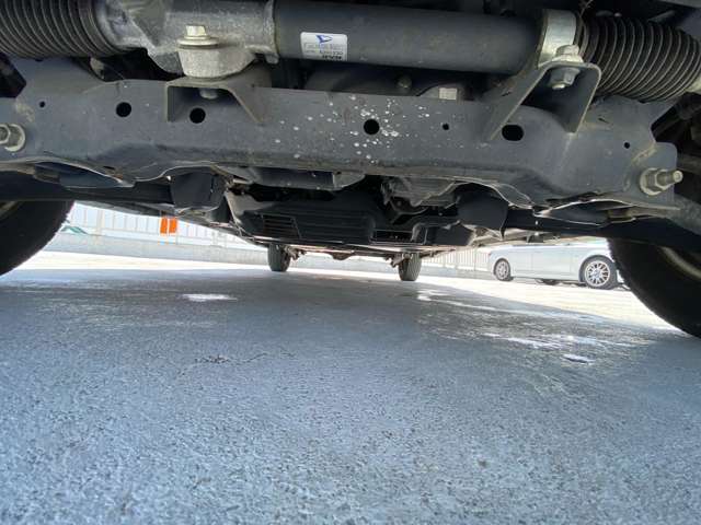 自動車保険（あいおいニッセイ同和）取り扱いしております。はじめてお車をご購入されるお客様にもスタッフが解りやすくご説明させていただきます。
