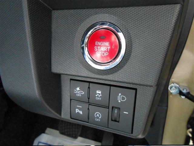 プッシュスタートボタンもレッドに変更されています。
