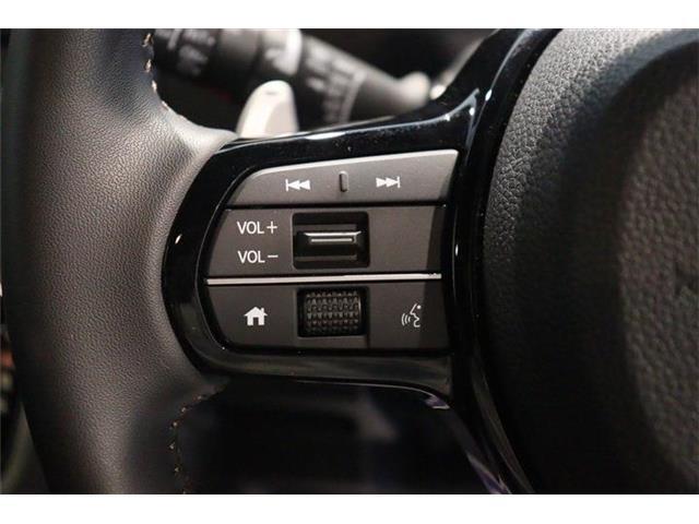 運転しながら操作が出来る画期的装備！これ便利です