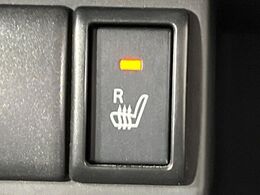 【シートヒーター】寒い日に重宝するシートヒーター！エアコンより早く温まってくれるので寒がりの人も安心ですね♪エアコンの温風は乾燥するから苦手、という方にもをおすすめです。