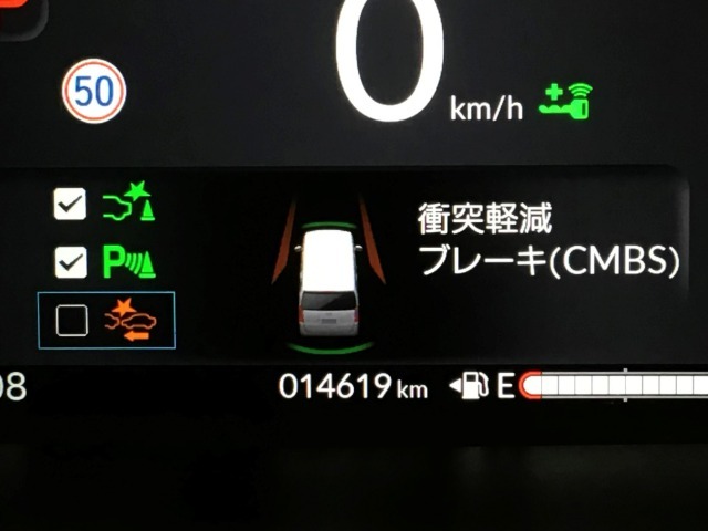 ホンダが推し進める総合先進安全装備のセンシング搭載！　衝突や斜線はみだしなどの危険が予測される時、センサーが警告。ヒューマンエラーを高度先進技術が補完してくれます。