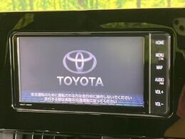 【純正ナビ】人気の純正ナビを装備。オーディオ機能も充実しており、Bluetooth接続すればお持ちのスマホやMP3プレイヤーの音楽を再生可能！毎日の運転がさらに楽しくなります！！
