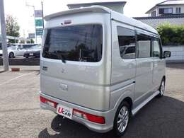 お車をお探しの方は、香川県高松市三名町662-2空港通り (国道193号)沿いにある『香川三菱自動車・クリーンカー空港通り』にお越しくださいませ。