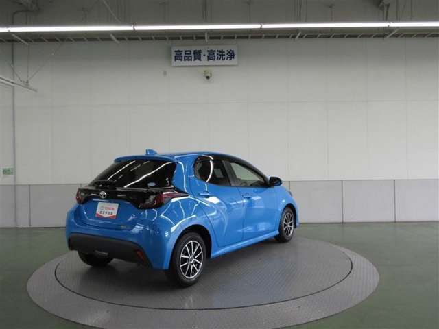 高い走行安定性とクラスを超えた乗り心地を実現したトーションビーム式リヤサスペンション。