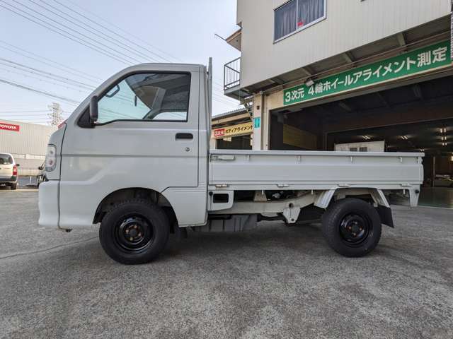 中古車はタイミングが非常に大切です。今あるお車が明日、あるとは限りません。気になるお車が見つかった方は、今すぐお問い合わせを！お車のトータルサポート、サワキ自動車！！直通番号→052-604-2355
