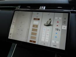 前席シートクーラー＆ヒーター搭載！季節のよっては欠かすことのできないポイントの高い装備と言えます！ナビ画面で前後席共に操作可能。快適なドライブをお楽しみください♪