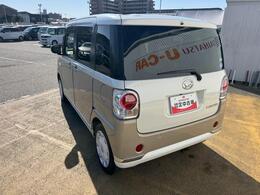 リヤドア・リヤクォーター・バックドアウィンドウにスモークドガラスを採用