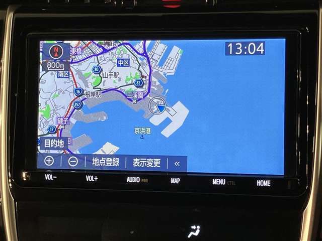 ディーラーオプションの大型9インチナビナビ付き！地図の見やすさやバックモニターの見やすさが運転をより楽にしてくれます♪テレビも大きい画面で見れて嬉しいですね！