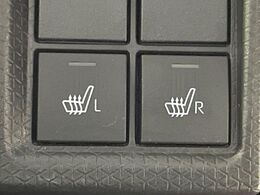 【シートヒーター】寒い日に重宝するシートヒーター！エアコンより早く温まってくれるので寒がりの人も安心ですね♪エアコンの温風は乾燥するから苦手、という方にもをおすすめです。