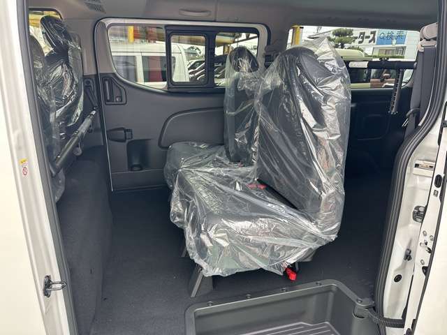 ★5年間新車保障★初度登録から5年間の新車保証が含まれています。長期間、安心してお乗り頂けます！保障費用は支払総額に含まれています！遠方のお客様は保証継承後、お近くのディーラーにて保証が受けられます！