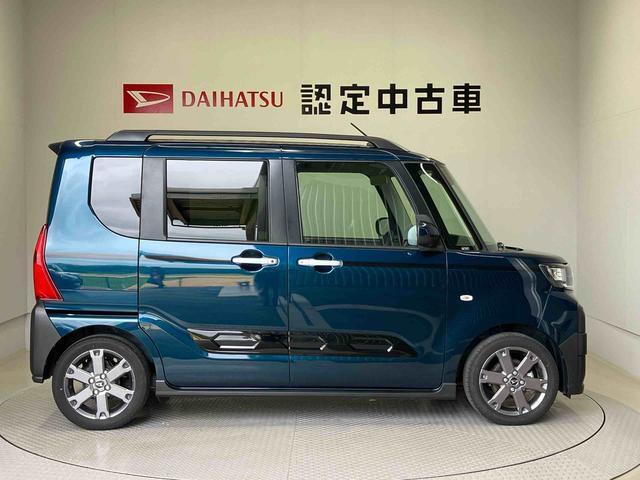 車両右側面からの写真になります。車をご覧になりたい時はお気軽に最寄りの店舗へご相談下さい。