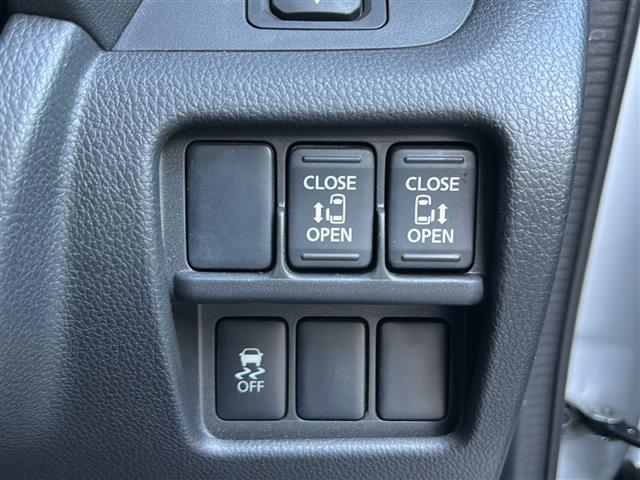 安定化二酸化塩素を使った室内の除菌、消臭を行っております。抗菌・ウイルス対策として光触媒コーティングも施工出来ます。お子様も安心してお乗り頂けるキレイなお車をお楽しみ下さい。