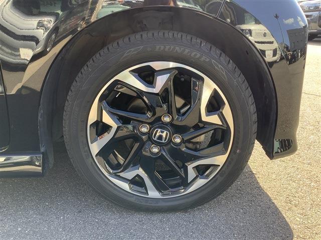 ご納車前には、お車の整備を実施し、ご納車させて頂いております。整備内容は、車両によって異なりますので、お気軽にお尋ねください。