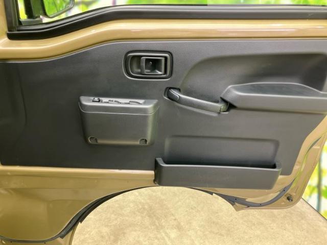 WECARSでは各商談席に大型モニターをご用意しております！見やすい大画面でゆったりと全国の在庫をご覧いただけます！是非ご来店お待ちしております！