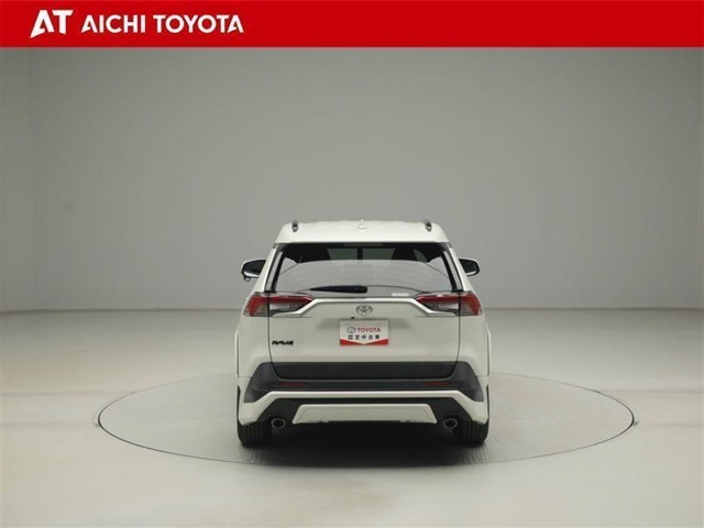 『TOYOTA認定中古車』は「まるごとクリーニング」で綺麗な内外装、「車両検査証」はプロによるチェック、買ってからも安心の「ロングラン保証」、3つの安心安全を標準装備したトヨタのブランドU-Carです