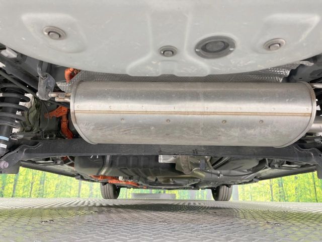 下回りがきれいなうちに、防錆加工の施工がオススメ。降雪地域はもちろん、沿岸部にお住いの方や、趣味でマリン・ウィンタースポーツをされる方にご好評いただいております。