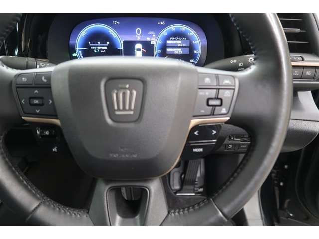 トヨタ自慢の“まるまるクリン”を施工済！ボディーはもちろん、タイヤ・ホイールまで、ピッカピカ☆♪比べてください、自信があります！）