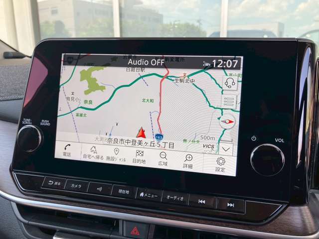 メーカーオプション純正ナビが装備されております。フルセグTV、アップルカープレイ、アンドロイドプレイなど様々対応しております！