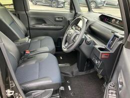 「この車の写真をもっと見たい」「状態が気になる」「この装備はついている？」どんな小さな疑問でもお気軽にお問い合わせください！