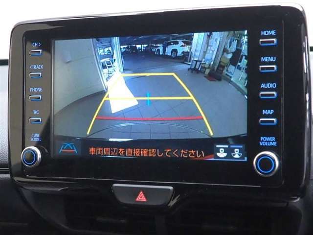 バックが苦手な方でも安心なバックモニターが付いております。
