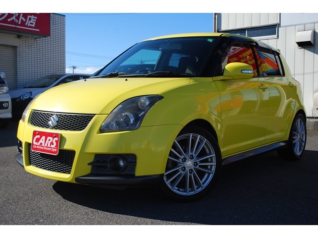 年式相応ですが、納車時にはできる限りキレイに納車させていただきます。どうしても気になるところ等ありましたら、低価格にてお直しいたしますので、何なりとお申し付けください。