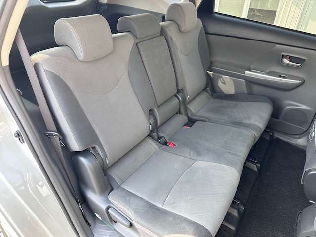 お客様に隅々まで見ていただけるよう展示車両は常に綺麗に仕上げております！お客様のご来店、スタッフ一同心よりお待ち申し上げます。