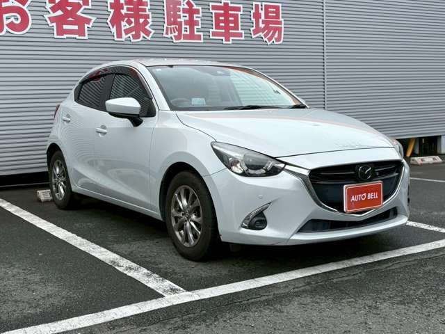 車両が整備中等により店舗に無い場合がございます。ご来店頂く際は事前にご連絡下さい。