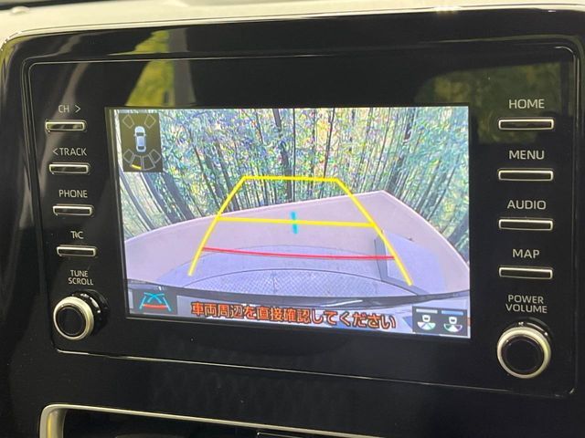 【バックカメラ】駐車時に後方がリアルタイム映像で確認できます。大型商業施設や立体駐車場での駐車時や、夜間のバック時に大活躍！運転スキルに関わらず、今や必須となった装備のひとつです！