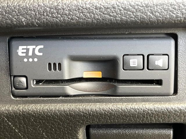 【ETC】高速道路の料金所をストレスなく通過！話題のスポットやサービスエリアに多い「スマートIC」利用時は必須のアイテムです。当店でセットアップを実施、ご納車当日からすぐにご利用いただけます！