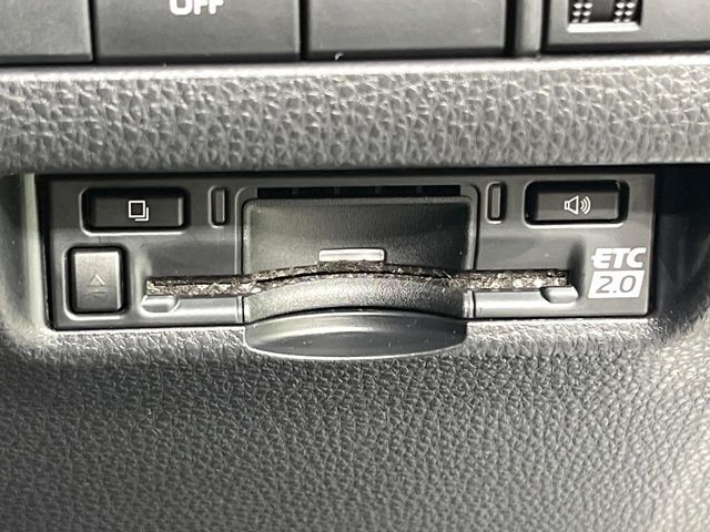 【ETC】高速道路の料金所をストレスなく通過！話題のスポットやサービスエリアに多い「スマートIC」利用時は必須のアイテムです。当店でセットアップを実施、ご納車当日からすぐにご利用いただけます！