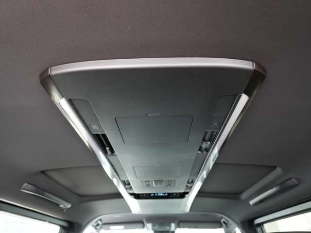 『国産車、輸入車専用の工場完備♪♪』全車保証付きです。走行距離無制限保証をお客様ご自身でおクルマに合わせてお選び頂ける有料保証ございます。サービスサポート当社加入実績率100％☆業界ハイクオリティ水準