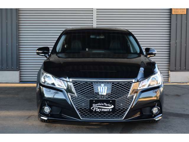 パノラミックビューモニター・サンルーフ・ステアリングヒーター・本革巻きステアリングホイール・シートヒーター・シートベンチレーション