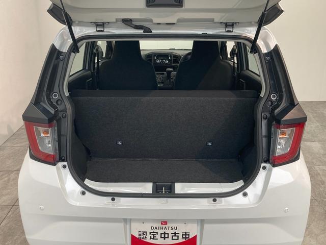 延長保証につきましてはお求めいただく車両によって保証料が異なりますので、当店スタッフまでお気軽にお問い合わせくださいませ。