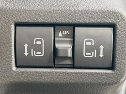 【両側パワースライドドア】スマートキーや運転席のスイッチで後席両側スライドドアの開閉が可能♪電動だから力を入れてドアを開ける必要が無く、小さなお子様でも簡単に開け閉めでき快適です♪