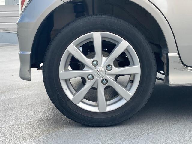 お車のお取り置きは行っておりません。ご希望のお車がある場合はできる限りお早目の来店をお願い致します。