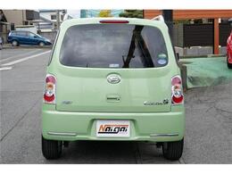 奥様のくつろぎ空間も充実！おいしいコーヒーでも！旦那様にはアフターパーツコーナーに！ついつい時間が経つのを忘れてしまう。車選びも大切だけど、お店選びにも拘ってみてください！