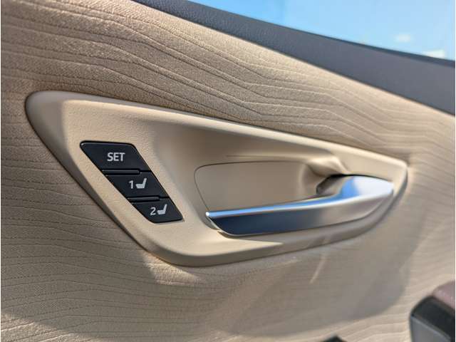 運転席のシートポジションも記録可能です！！